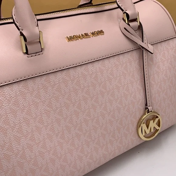 Michael Kors med Duffle Travel - Leather/Coated   Light Powder Blush - Picture 6 of 16